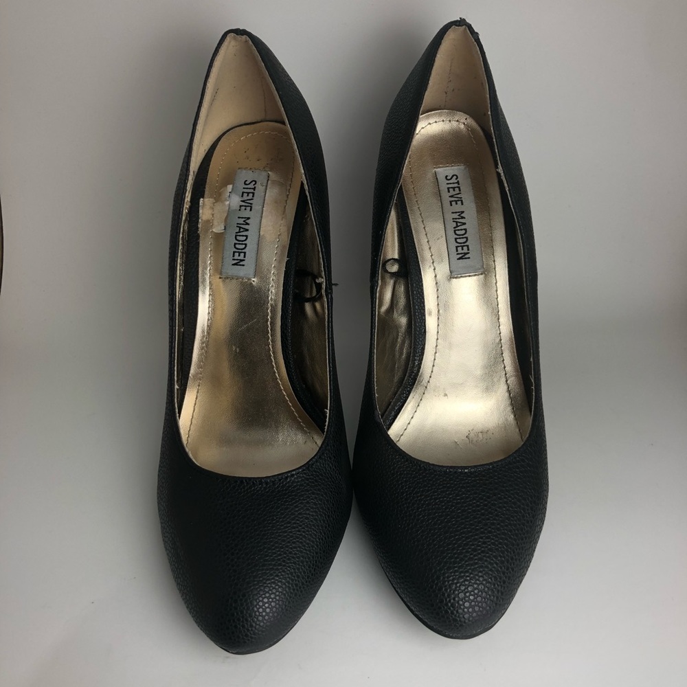 Steve Madden - Women’s 9 Pumps, black round toe